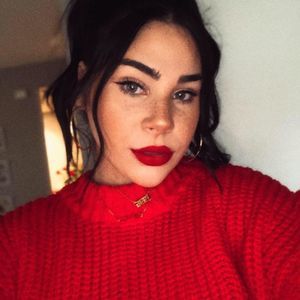 Meet your Posher, Lydia